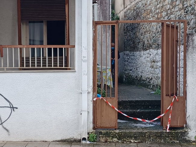 Αγρίνιο: Έναν εφιάλτη βίωναν μητέρα και γιαγιά - Με “βαρύ” ποινικό μητρώο ο 35χρονος μητροκτόνος Αγρίνιο: Έναν εφιάλτη βίωναν μητέρα και γιαγιά - Με “βαρύ” ποινικό μητρώο ο 35χρονος μητροκτόνος