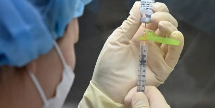 Εμβόλια Moderna – Pfizer: Ποιο εμφανίζει μεγαλύτερη αποτελεσματικότητα