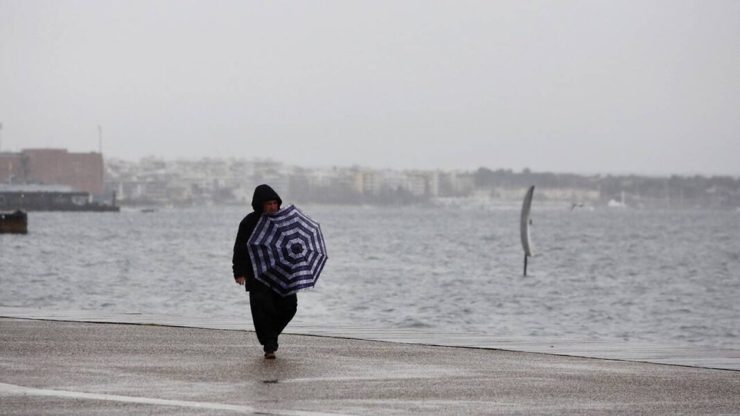Έκτακτο δελτίο καιρού: Βροχές, καταιγίδες και θυελλώδεις άνεμοι – Πού θα είναι έντονα τα φαινόμενα