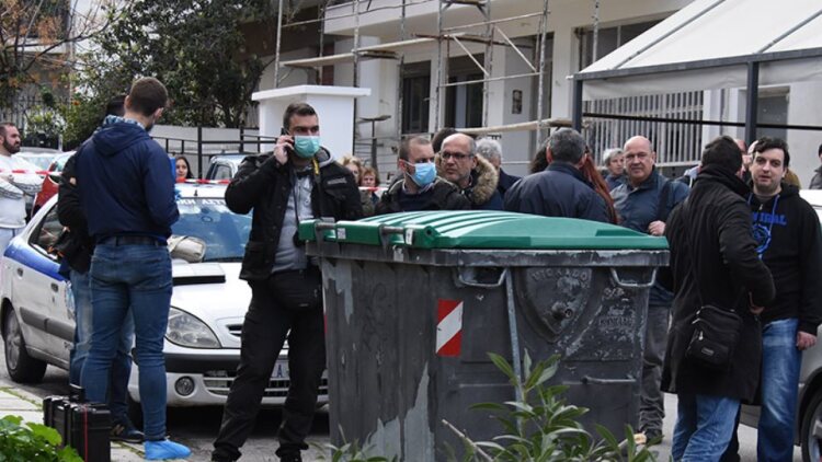 Λήμνος: Πέταξε… κατά λάθος 100.000 ευρώ στα σκουπίδια