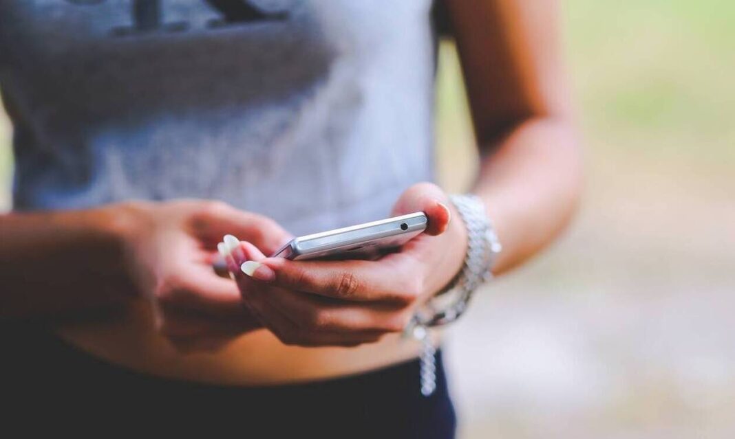 SOS από την ΕΛ.ΑΣ! Μην ανοίξετε αυτό το SMS – Έτσι έκλεψαν 8.000 ευρώ απο λογαριασμό