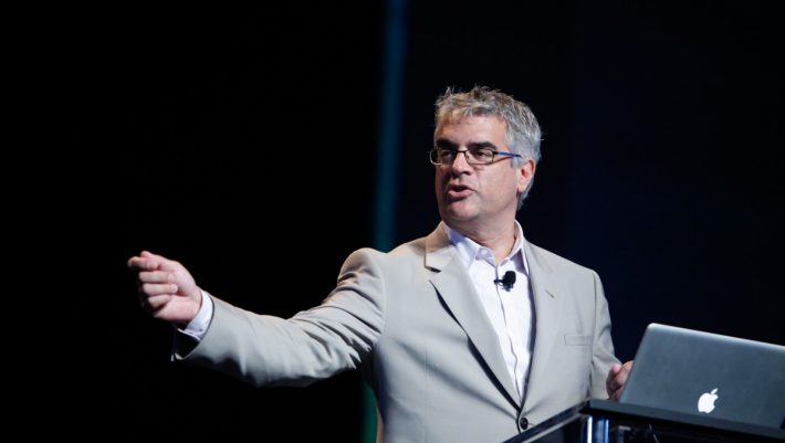 Βρείτε μας στο Newsroom «Θα είναι σαν τσουνάμι»: Ο καθηγητής Χρηστάκης εξηγεί τι έρχεται μετά το 2022 που τελειώνει η «φάση 1» του κορωνοϊού