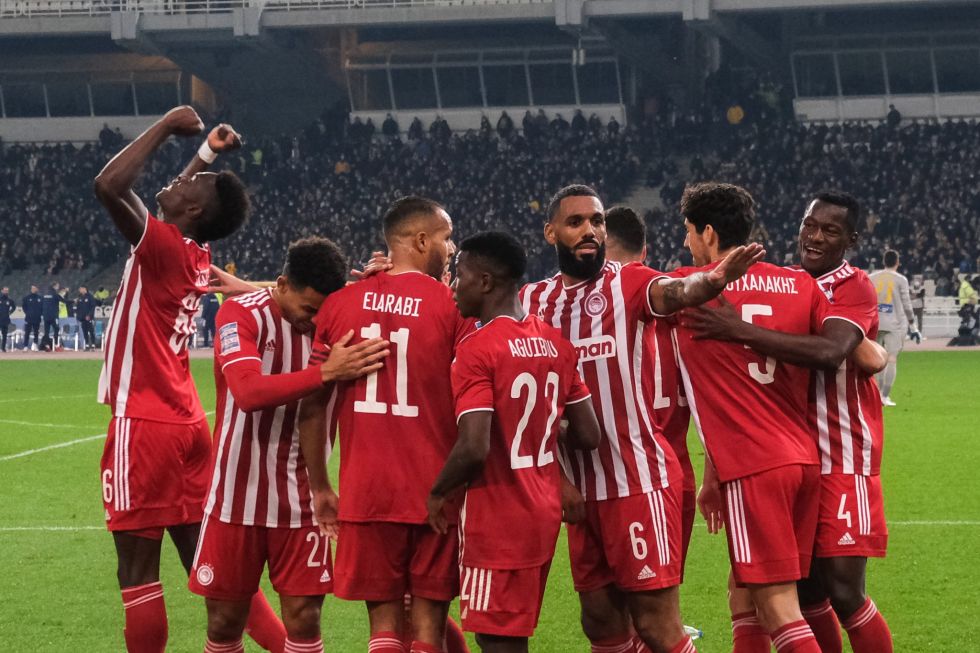 olympiacos-6-e1637659126428 Στο Top-15 του κόσμου για το 2021 ο Ολυμπιακός!