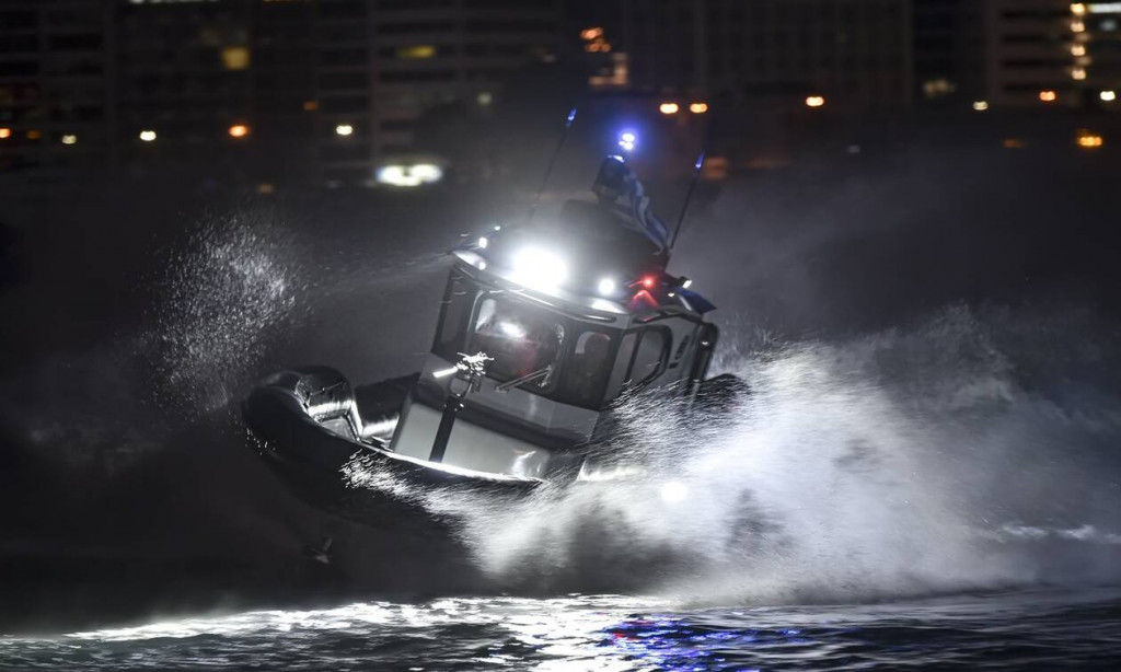 Θρίλερ στην Ηγουμενίτσα: Μεγάλη φωτιά σε πλοίο με 237 επιβάτες - Εγκαταλείπουν με σωσίβιες λέμβους