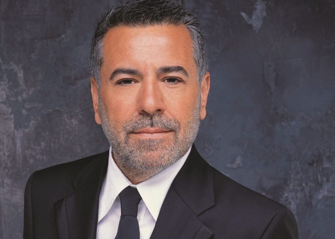 Μάκης Τσέλιος: Δεν αγόραζαν τα ρούχα μου για να μην κολλήσουν AIDS Μάκης Τσέλιος: Δεν αγόραζαν τα ρούχα μου για να μην κολλήσουν AIDS