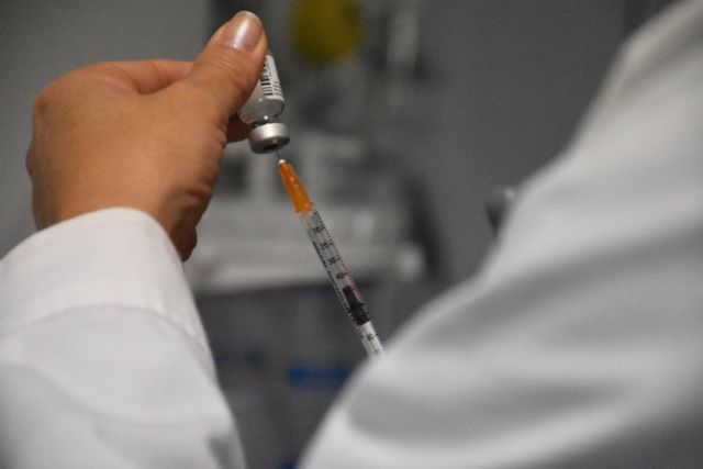 Βασιλακόπουλος: Η 4η δόση θα γίνει σε όλους – Αρχικά στους άνω των 60 Βασιλακόπουλος: Η 4η δόση θα γίνει σε όλους – Αρχικά στους άνω των 60