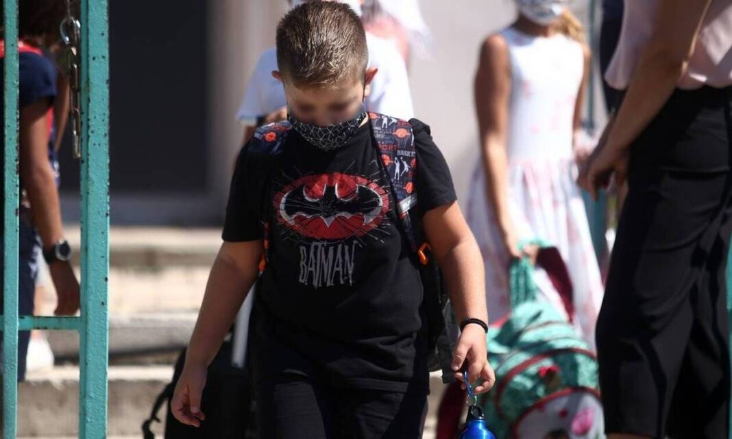 Μάσκες στα σχολεία: Πότε θα τις βγάλουν τα παιδιά - Τι αποκάλυψε η Μαρία Τσολιά