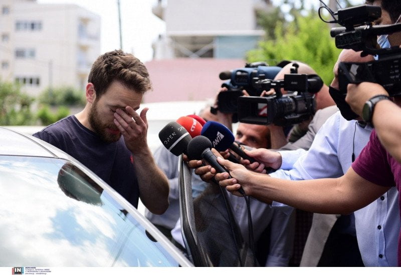 mpampis_anagnostopoulos.peg Μπάμπης Αναγνωστόπουλος: Οι βιντεοκλήσεις μέσα από το κελί