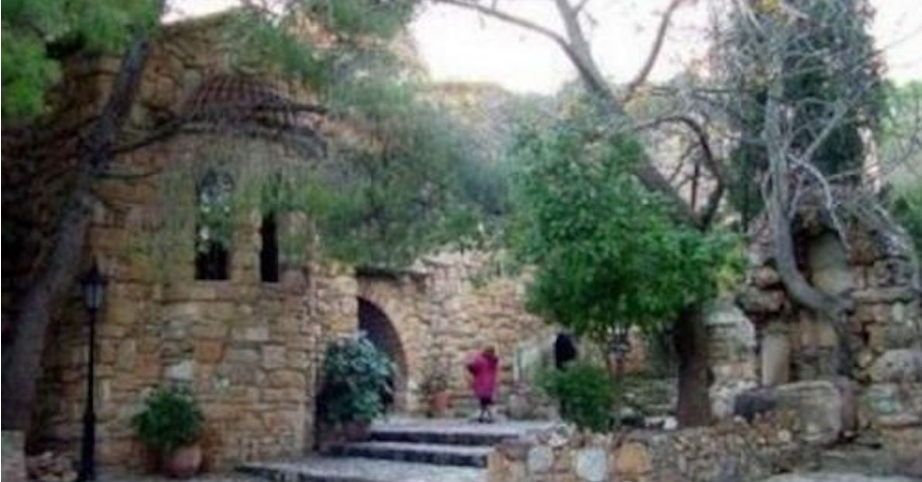 Άγιος Εφραίμ της Νέας Μάκρης: Ζωντανές παρουσίες από περιγραφές αυτοπτων μαρτύρων… Άγιος Εφραίμ της Νέας Μάκρης: Ζωντανές παρουσίες από περιγραφές αυτοπτων μαρτύρων…