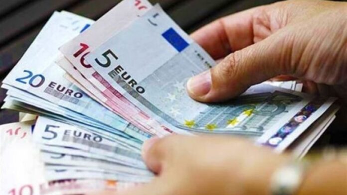 Πληρωμές Δεκεμβρίου: Πότε καταβάλλονται συντάξεις, Δώρο Χριστουγέννων και επιδόματα ΟΠΕΚΑ Πληρωμές Δεκεμβρίου: Πότε καταβάλλονται συντάξεις, Δώρο Χριστουγέννων και επιδόματα ΟΠΕΚΑ