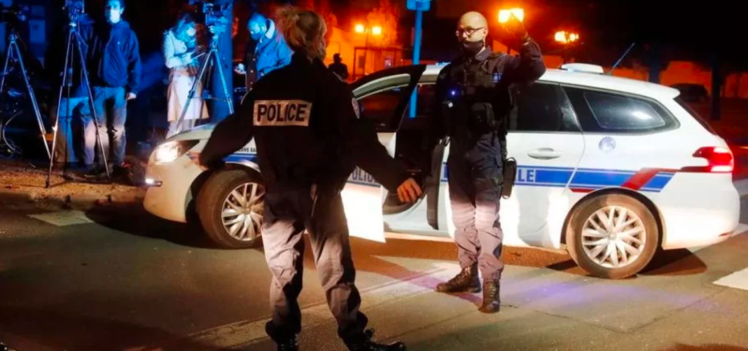 Μαχαίρωσαν πασίγνωστο δικηγόρο στο Πεδίο του Αρεως – Δίνει μαχη να κρατηθεί στη ζωη