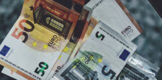 Στο τραπέζι επιταγή ακρίβειας: Ποιοι δικαιούνται έκτακτο επίδομα 200 ευρώ