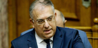 Ενωση Αστυνομικών Υπαλλήλων Λακωνίας : Έξι ένστολοι φρουρούν το εξοχικό του Τάκη Θεοδωρικάκου Ενωση Αστυνομικών Υπαλλήλων Λακωνίας : Έξι ένστολοι φρουρούν το εξοχικό του Τάκη Θεοδωρικάκου