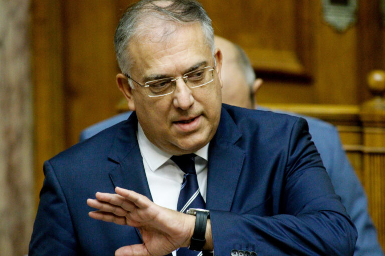 Ενωση Αστυνομικών Υπαλλήλων Λακωνίας : Έξι ένστολοι φρουρούν το εξοχικό του Τάκη Θεοδωρικάκου