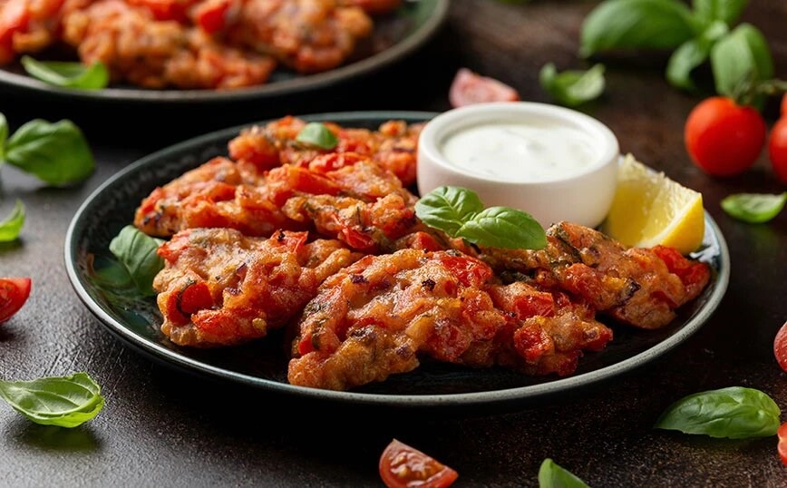 ntomatokeftedes