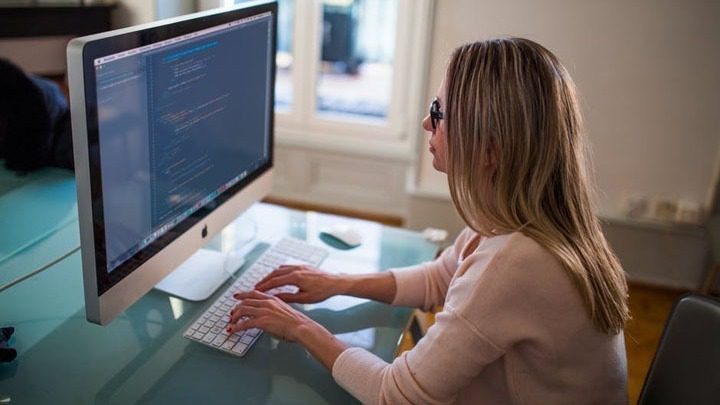 Επιδότηση έως 60% μέχρι και για αγορά υπολογιστών