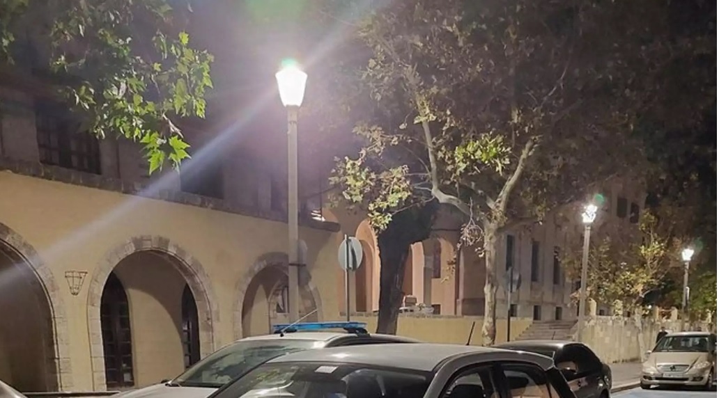 Ρόδος: Η 45χρονη που σκότωσε τους ηλικιωμένους είχε προσπαθήσει να δολοφονήσει το παιδί της