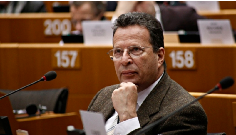 Η πρώτη αντίδραση Κύρτσου μετά τις αποκαλύψεις πως βρισκόταν στη λίστα παρακολουθήσεων