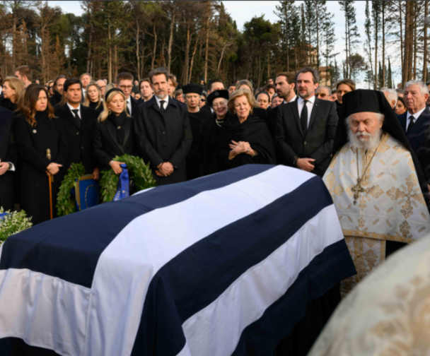 Screenshot_1 Κηδεία τέως βασιλιά Κωνσταντίνου: Γιατί δεν άνοιξε το φέρετρο; Τι έγινε στο Τατόι όταν έκλεισαν οι κάμερες;