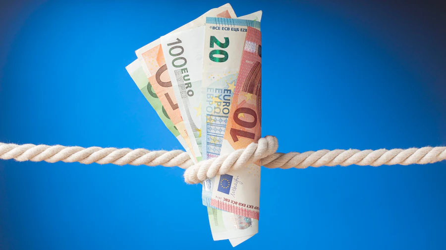 Επίδομα 300 ευρώ το μήνα σε δημοσίους υπαλλήλους-Ποιοι το δικαιούνται (ΦΕΚ)