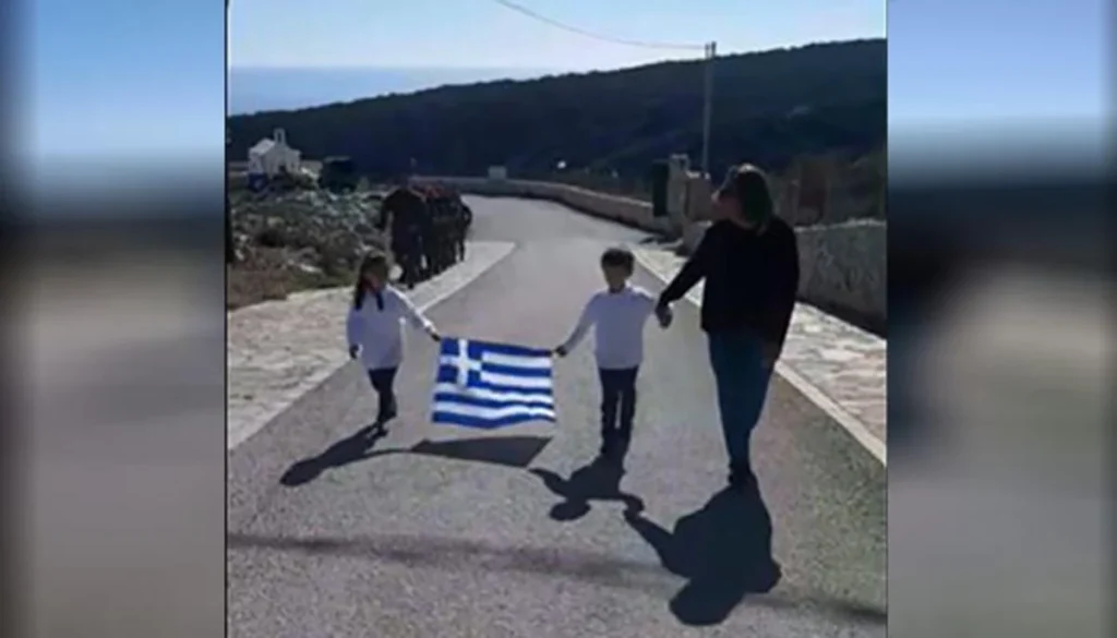 Στην Γαύδο η παρέλαση για την Εθνική Επέτειο της 25ης Μαρτίου έχει έναν πρόσθετο συμβολισμό και βαρύνουσα σημασία, όπως εξάλλου και σε κάθε άλλο ακριτικό μέρος της χώρας.