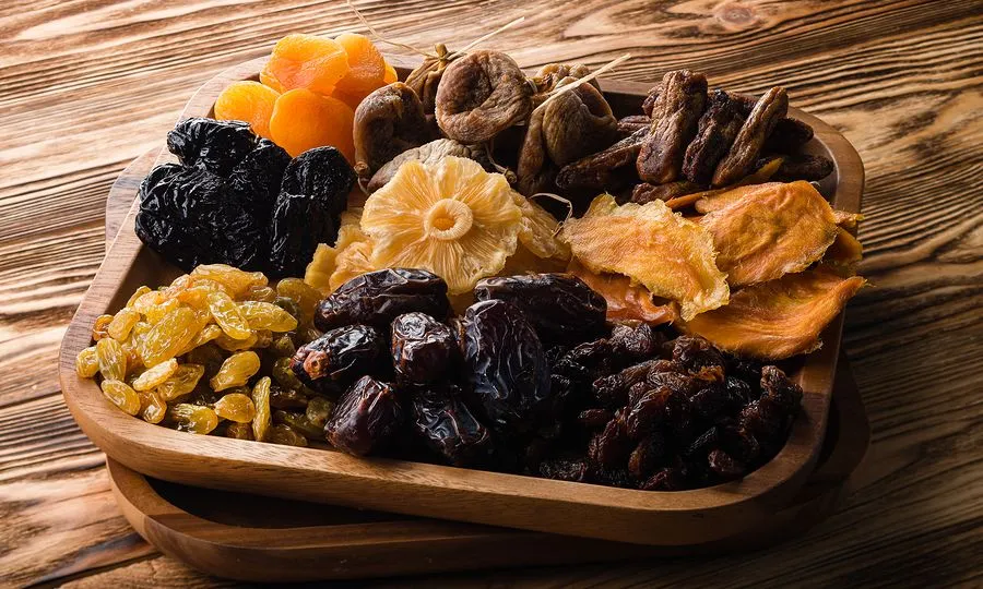 Tα 5 αποξηραμένα φρούτα που ενεργοποιούν τον μεταβολισμό