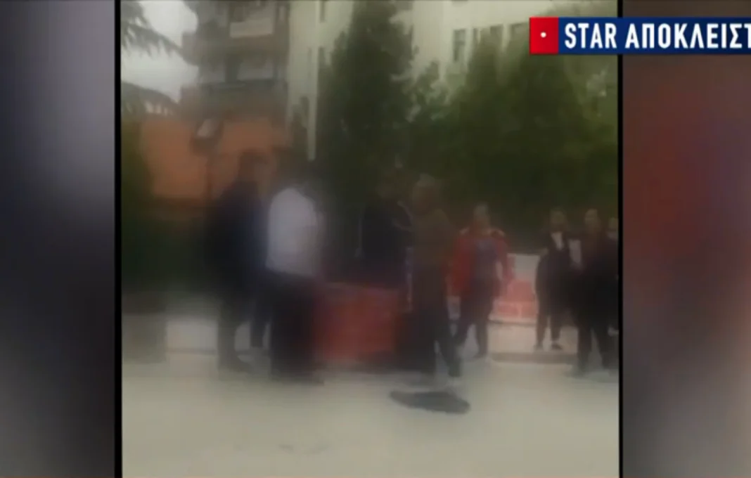 kozani-mitroktonia3 Βίντεο ντοκουμέντο από άγριο καβγά που προκάλεσε σε πολιτική συγκέντρωση ο φερόμενος ως δράστης