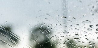 Με μόλις μισό ευρώ διατηρείτε πεντακάθαρο το παρμπριζ του αυτοκινήτου σας!