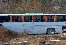 Τουριστικό λεωφορείο με Έλληνες συγκρούστηκε με νταλίκα στη Βουλγαρία Τουριστικό λεωφορείο με Έλληνες συγκρούστηκε με νταλίκα στη Βουλγαρία