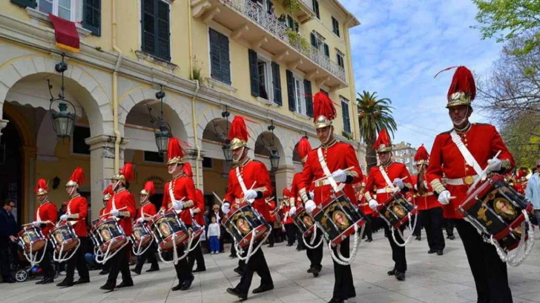 Κέρκυρα: Η λιτανεία της Κυριακής των Βαΐων και με τις 18 φιλαρμονικές του νησιού