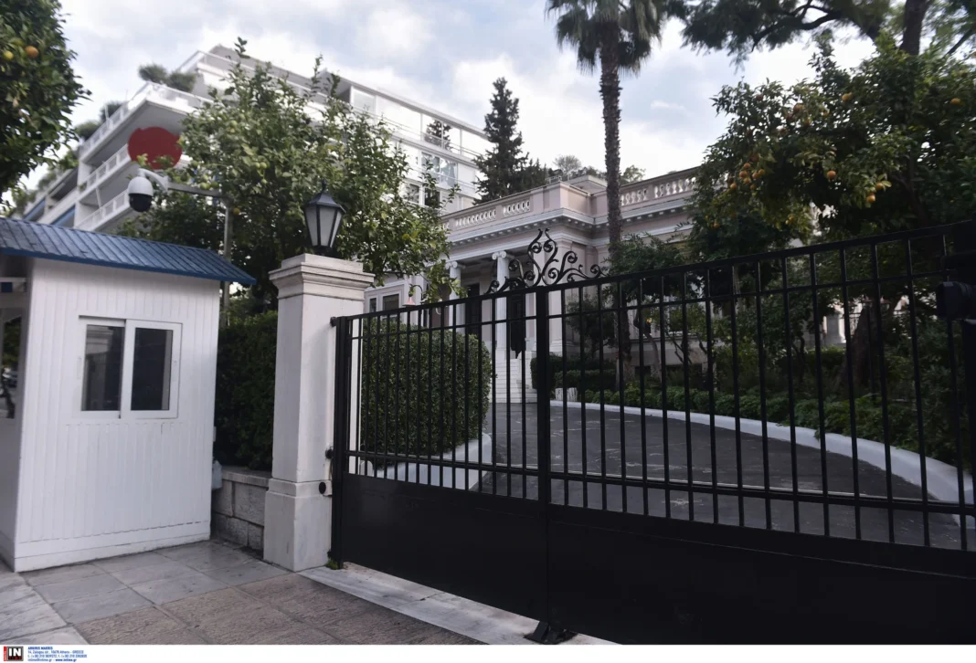 maximou Στις 11:30 ο ανασχηματισμός - Λιβάνιος στο Εσωτερικών, Θεοδωρικάκος στο Ανάπτυξης, Κεραμέως στο Εργασίας