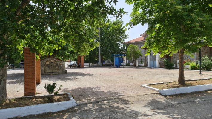 Διαφορά 60 βαθμών μέσα σε 1 έτος: Το χωριό της Ελλάδας που παγώνει το χειμώνα και βράζει το καλοκαίρι Διαφορά 60 βαθμών μέσα σε 1 έτος: Το χωριό της Ελλάδας που παγώνει το χειμώνα και βράζει το καλοκαίρι