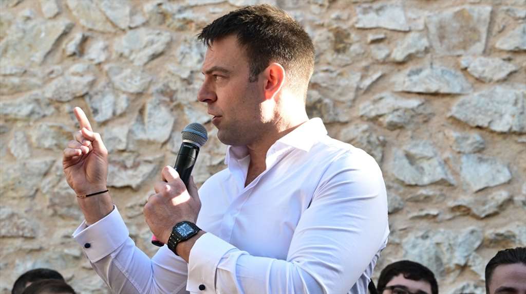 stefanos_kasselakis_neo_komma