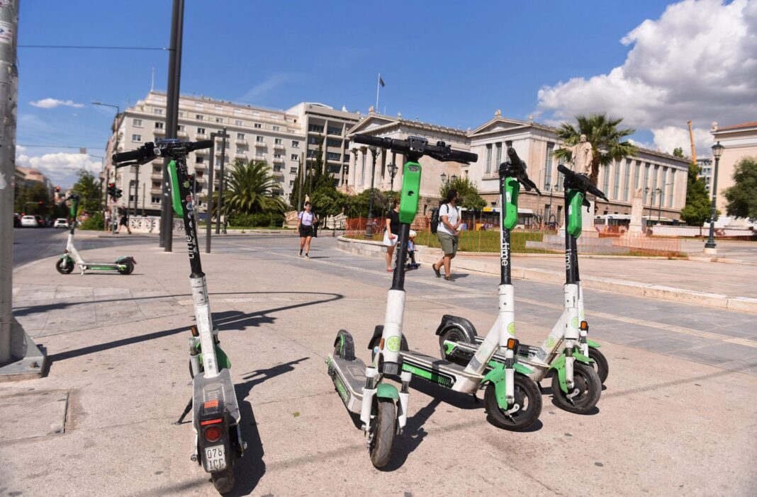 4383650-scaled-e1762839894206-1536x1010 Νέοι κανονισμοί για τα ηλεκτρικά πατίνια στην Αθήνα: Πού επιτρέπεται και πού όχι η κυκλοφορία τους