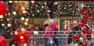 Ανοιχτά τις Κυριακές τα καταστήματα μέχρι τις γιορτές – Αναλυτικά οι ημερομηνίες
