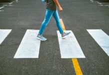 Ορεστιάδα: Η πόλη όπου δεν υπάρχουν φανάρια και οι οδηγοί «παγώνουν» τα αυτοκίνητα για να περάσει ο πεζός