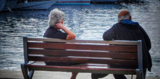 Συντάξεις: Η πραγματική ηλικία συνταξιοδότησης παραμένει κάτω από τα 65 (πίνακες)