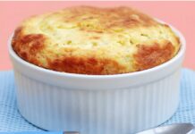 Αφράτο Σουφλέ Τυριών: Η Απόλυτη Συνταγή για Εντυπωσιακό Ορεκτικό