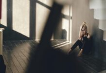 Εκεί που σπάνε τα τείχη, αρχίζει η αληθινή σύνδεση