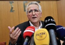 ΠΑΣΟΚ: Στελέχη ζητούν νέα «ΠΑΣΚΕ» – Ασχολία κατά Παναγόπουλου στο Συνέδριο