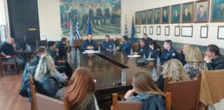 Σύσκεψη στο Δημαρχείο για την εύρυθμη λειτουργία του Μανδρακίου: Ιμερόπλοια, τροφοδοσία & καθαριότητα στο επίκεντρο