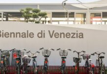 Μπιενάλε Βενετίας: Όχι σε βραβεία για χώρες με κατηγορίες εγκλημάτων πολέμου