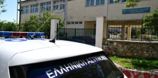 13χρονη Λευκοσιδηρώδης: Στο χειρουργείο μετά από σοβαρή πτώση από μπαλκόνι σχολείου