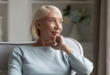 Ψυχίατρος: Στα 60, η πραγματικότητα του σώματος, της μνήμης και των συναισθημάτων αποκαλύπτεται