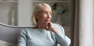 Ψυχίατρος: Στα 60, η πραγματικότητα του σώματος, της μνήμης και των συναισθημάτων αποκαλύπτεται