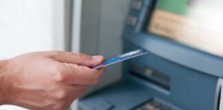 Τέλος στα 'ψιλά γράμματα': Κόφτης στις τραπεζικές χρεώσεις – Διαβούλευση τον Μάιο