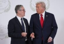 Τραμπ: Απειλή δασμών στη Βρετανία για φόρο σε Big Tech