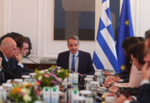 Μητσοτάκης: «Η αντιπολίτευση βουλιάζει στον υπόκοσμο του διαδικτύου»