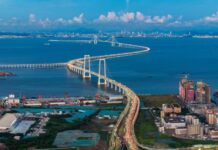 Κίνα: Το Εντυπωσιακό Κατασκευαστικό Θαύμα Υποθαλάσσιας Γέφυρας με 10 Παγκόσμια Ρεκόρ