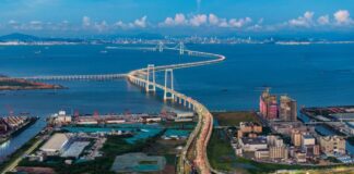 Κίνα: Το Εντυπωσιακό Κατασκευαστικό Θαύμα Υποθαλάσσιας Γέφυρας με 10 Παγκόσμια Ρεκόρ